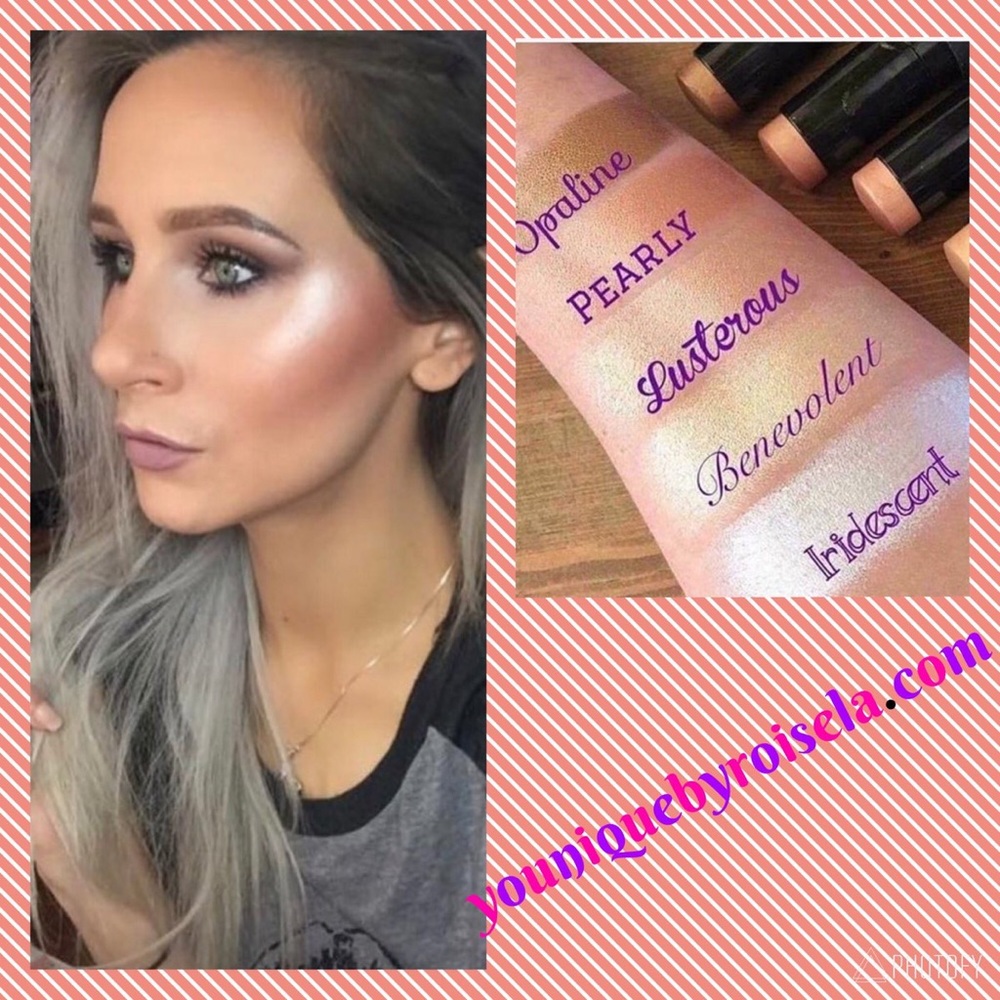 Younique a la mode illuminizer